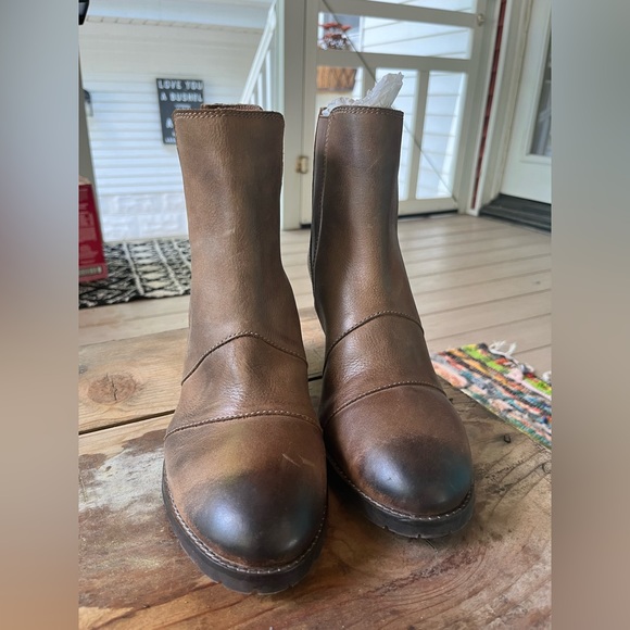 Diba True Bird Song Leather Wedge Boot size 11 - Picture 2 of 6